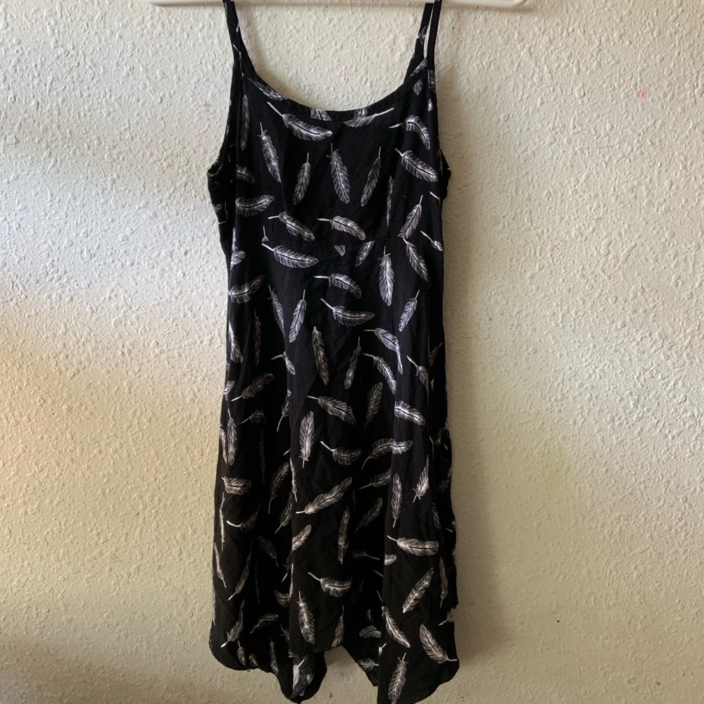 Light feather dress